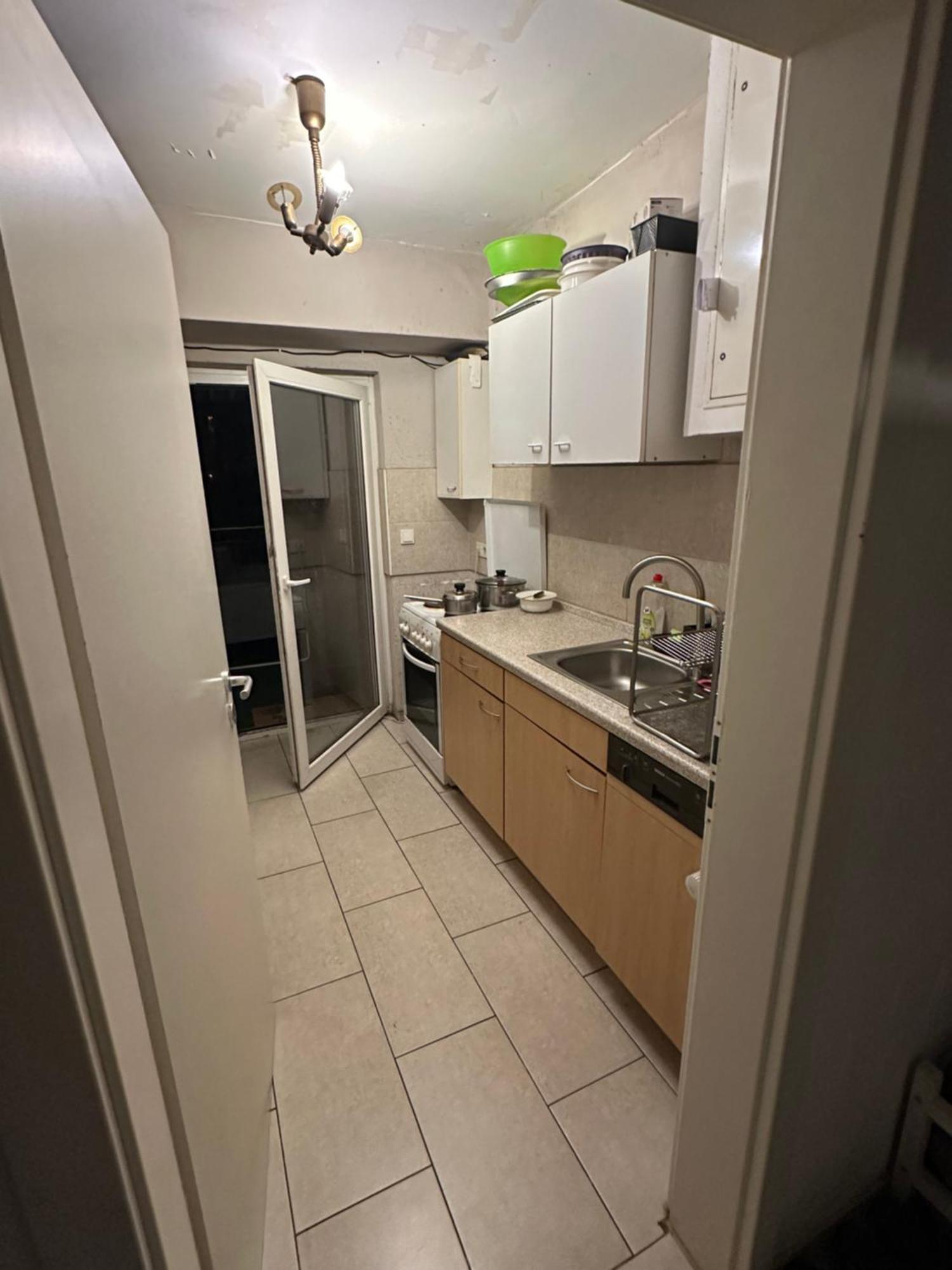 Schoenes Zimmer In Bahnhofsnaehe In Einer Wohnung Mit Grosser Terrasse Gießen Extérieur photo