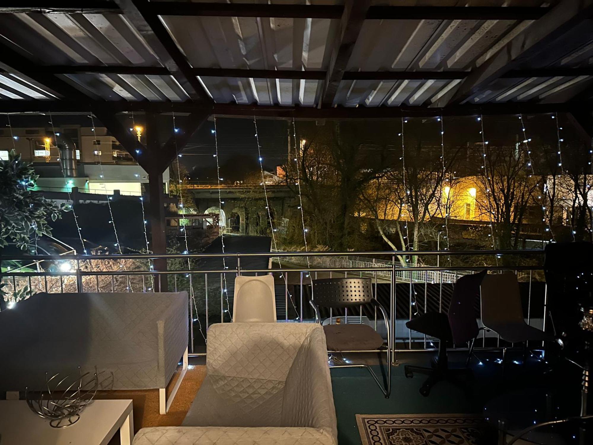 Schoenes Zimmer In Bahnhofsnaehe In Einer Wohnung Mit Grosser Terrasse Gießen Extérieur photo
